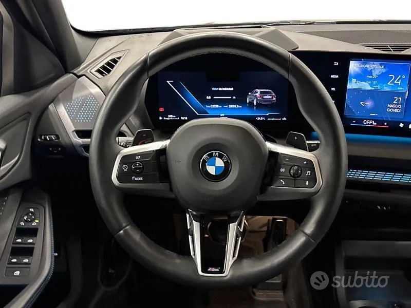 BMW 1 Series 2025 photo 4