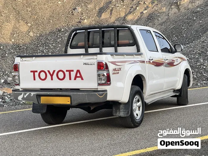 Toyota Hilux 2012 photo 3