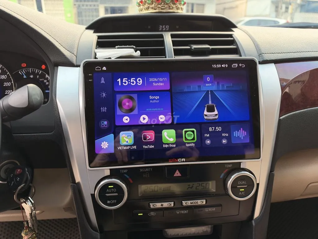 Toyota Camry 2013 photo 2