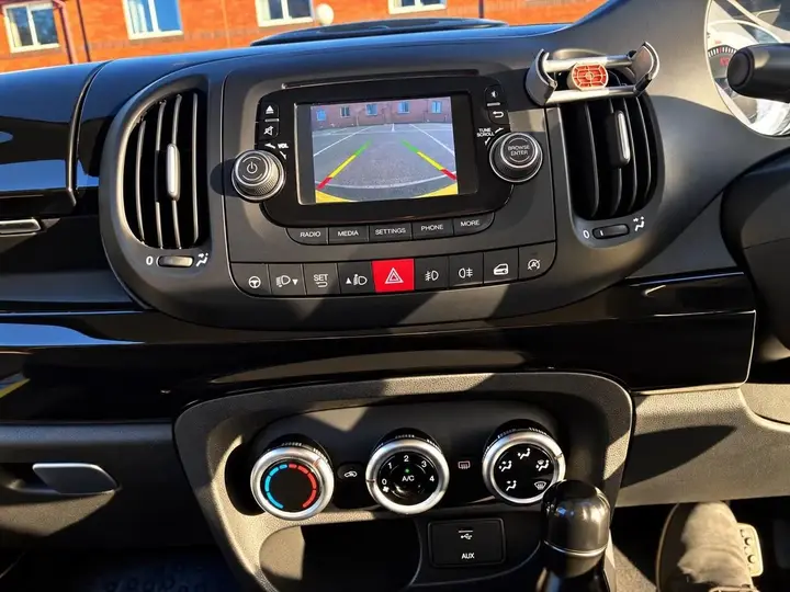 Fiat 500L 2014 photo 5