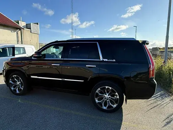Cadillac Escalade 2018 photo 2
