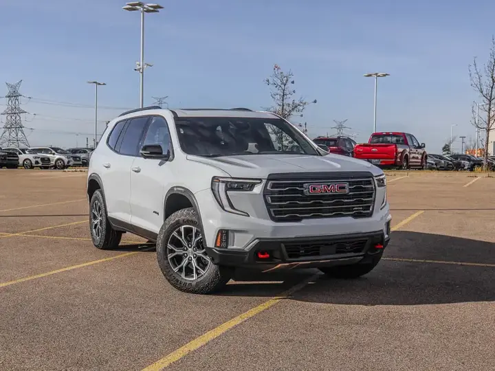 GMC Acadia 2027 photo 2