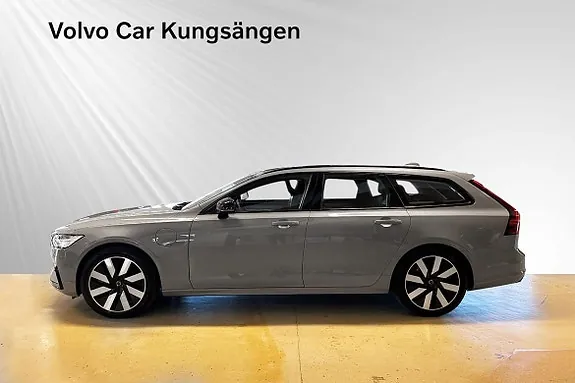 Volvo V90 2026 photo 3