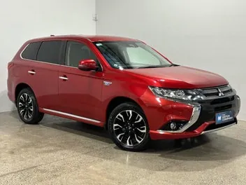 Mitsubishi Outlander 2018 photo 2