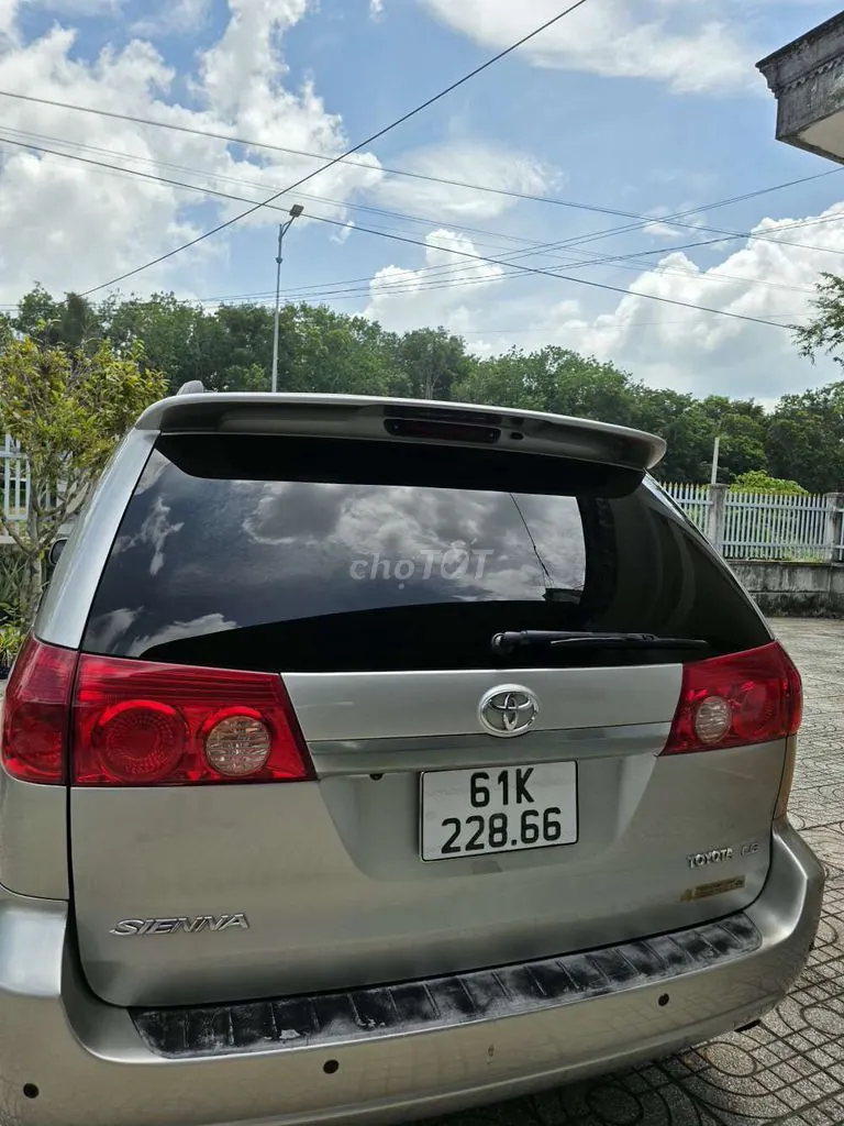Toyota Sienna 2007 photo 3