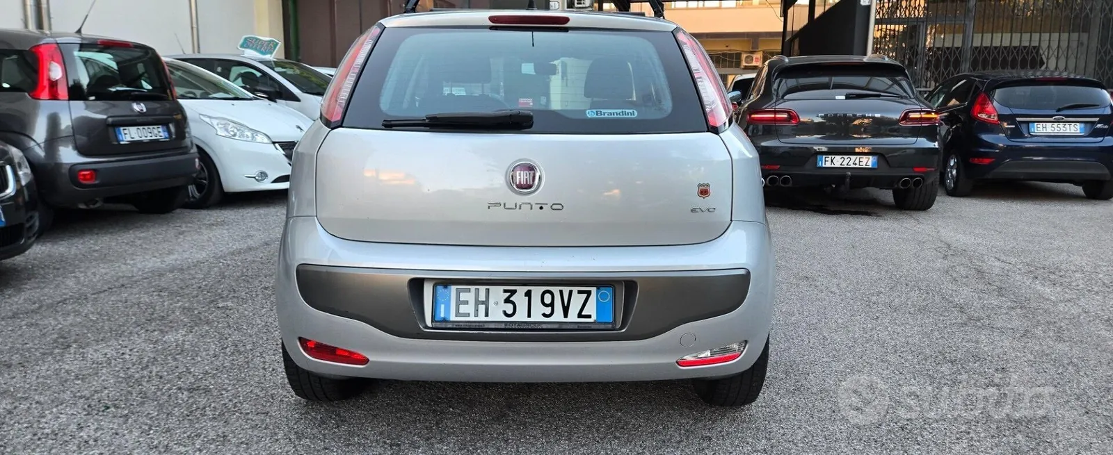 Fiat Grande Punto 2011 photo 4
