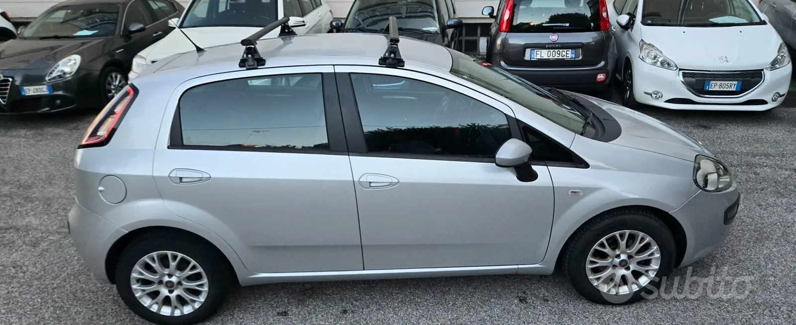 Fiat Grande Punto 2011 photo 3