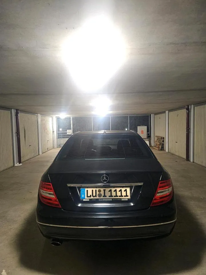 Mercedes-Benz W204