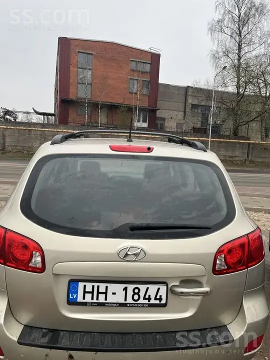 Hyundai Santa Fe 2009 photo 5