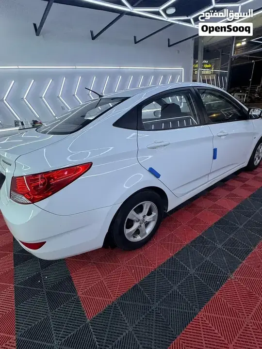 Hyundai Accent 2013 photo 2