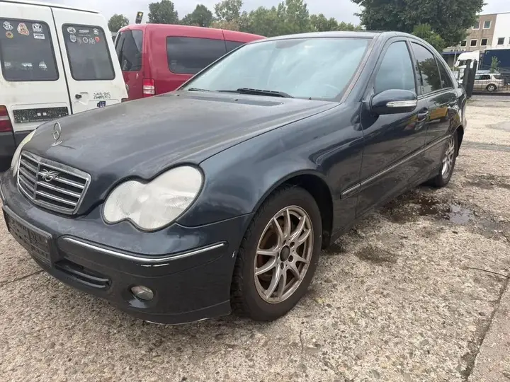 Mercedes-Benz C180 Avantgarde