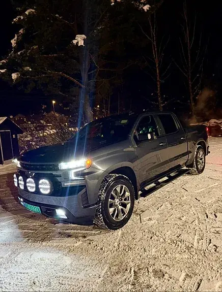 Chevrolet Silverado 1500 2021 photo 2