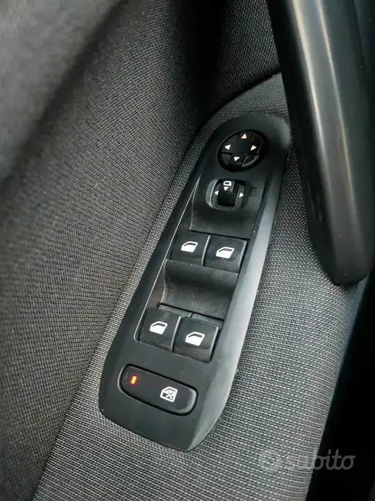 Peugeot 308 2018 photo 5