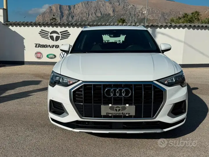 Audi Q3 2021 photo 2
