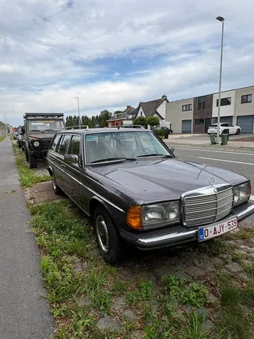 Mercedes-Benz W123