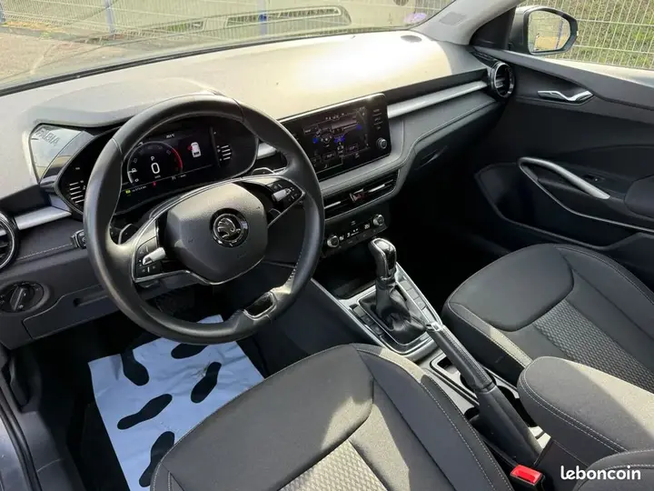 Skoda Fabia 2023 photo 2