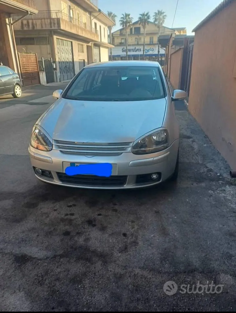 Volkswagen Golf V
