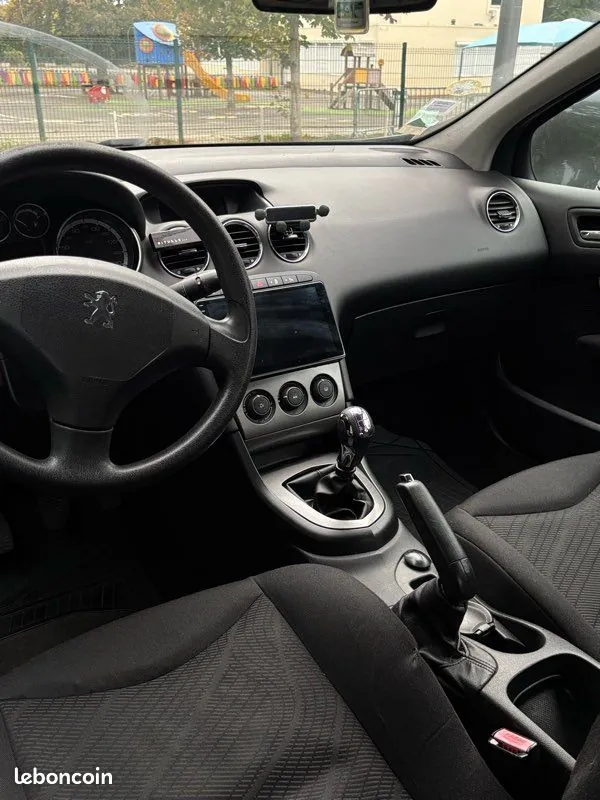 Peugeot 308 2009 photo 2