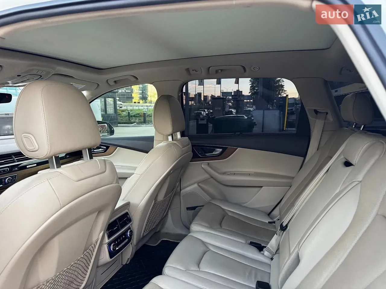 Audi Q7 2017 photo 4