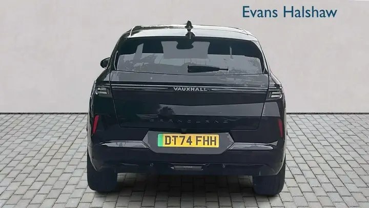 Vauxhall Grandland 2024 photo 3