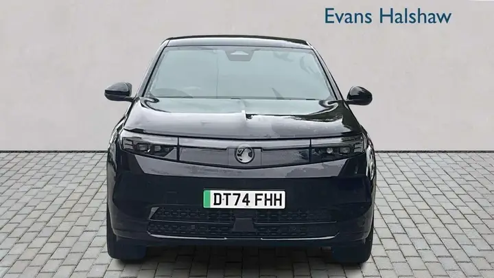 Vauxhall Grandland 2024 photo 2