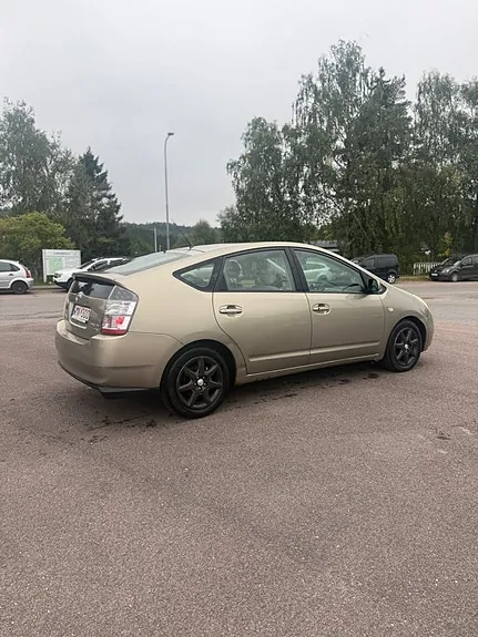 Toyota Prius 2005 photo 4