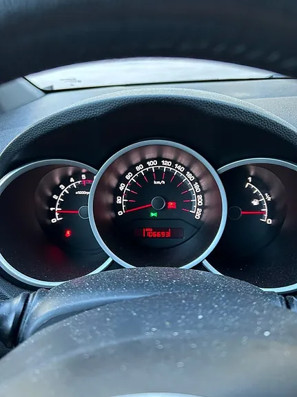 Kia Venga 2012 photo 3