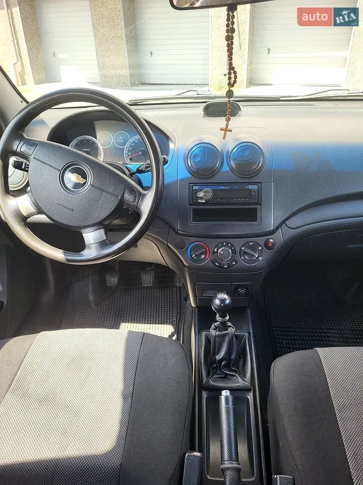 Chevrolet Aveo 2009 photo 2