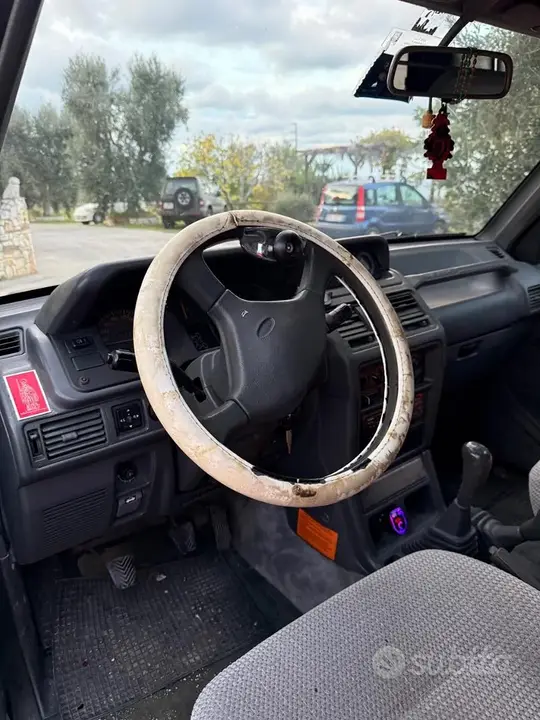 Mitsubishi Pajero 1994 photo 5
