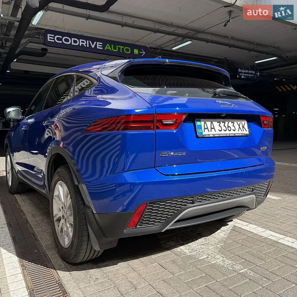 Jaguar E-Pace 2019 photo 3