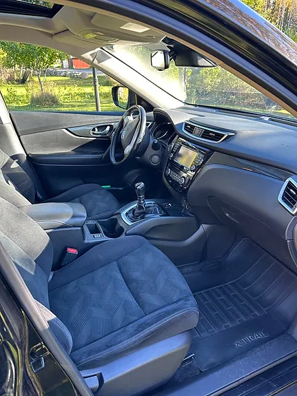 Nissan X-Trail 2015 photo 2