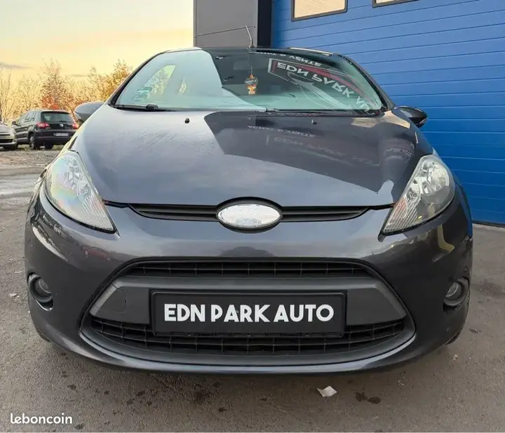 Ford Fiesta 2010 photo 5