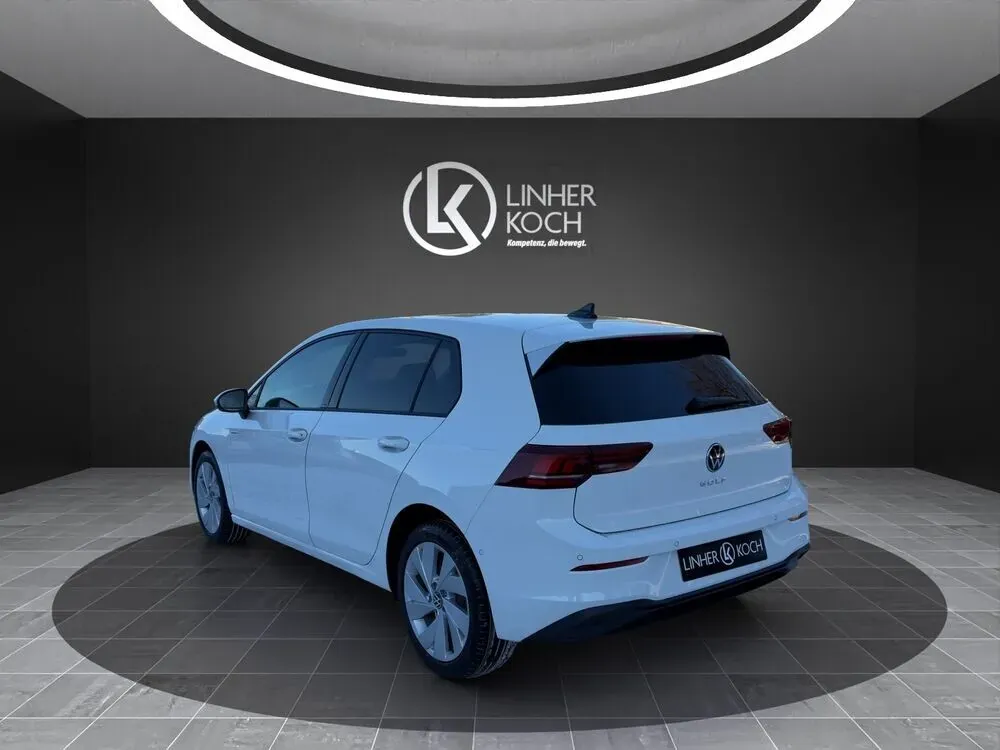 Volkswagen Golf 2026 photo 3