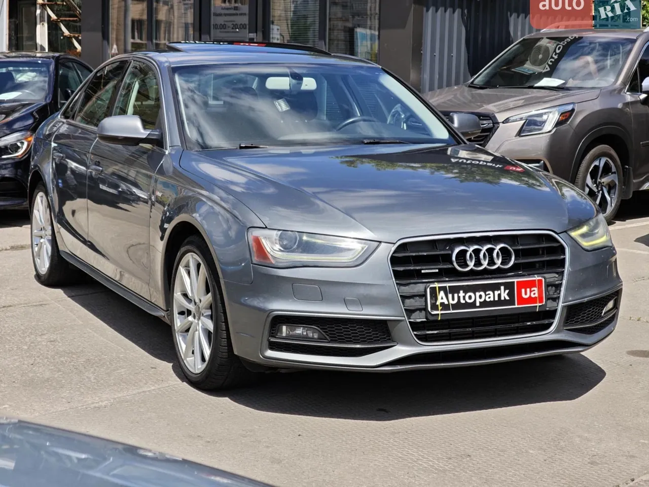 Audi A4 2013 photo 3