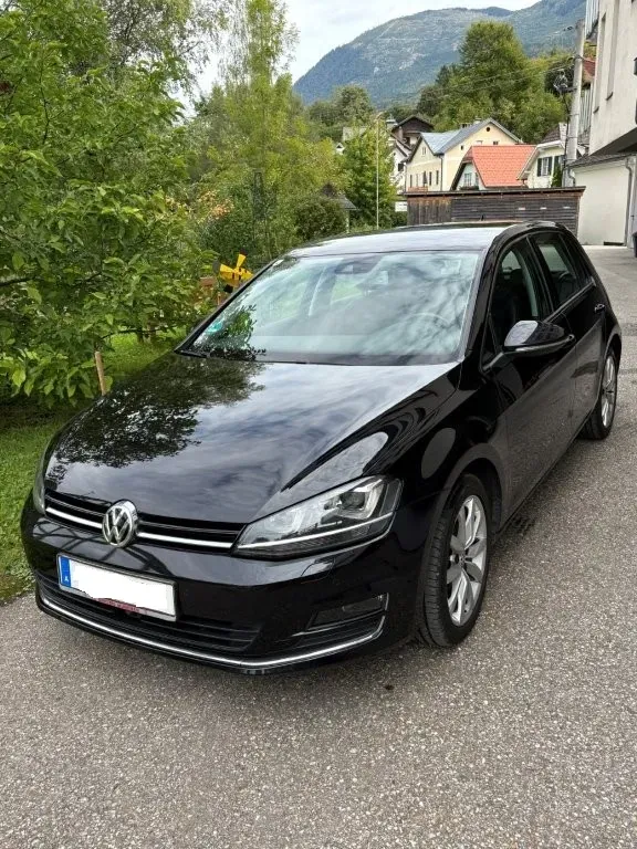 Volkswagen Golf 2012 photo 3