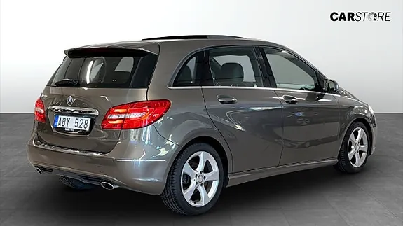 Mercedes-Benz B200