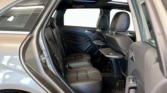 Mercedes-Benz B200 2014 photo 5