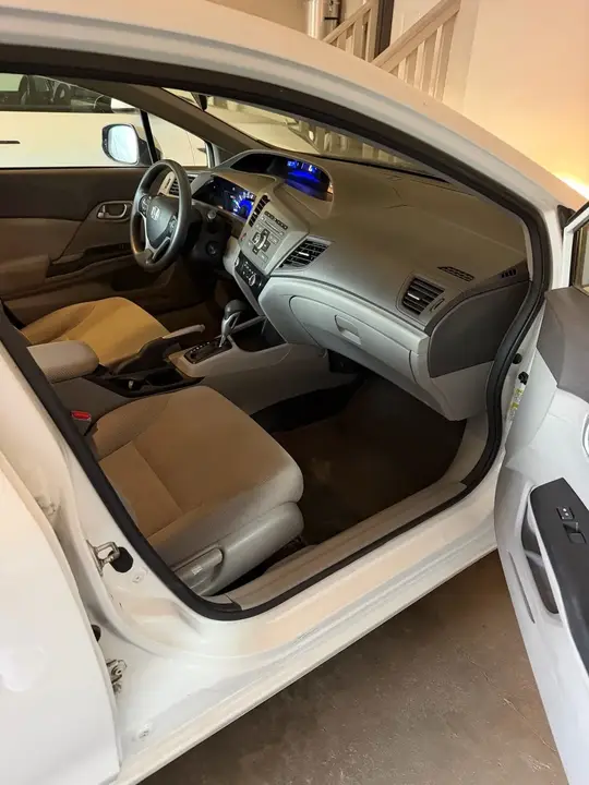 Honda Civic 2012 photo 4