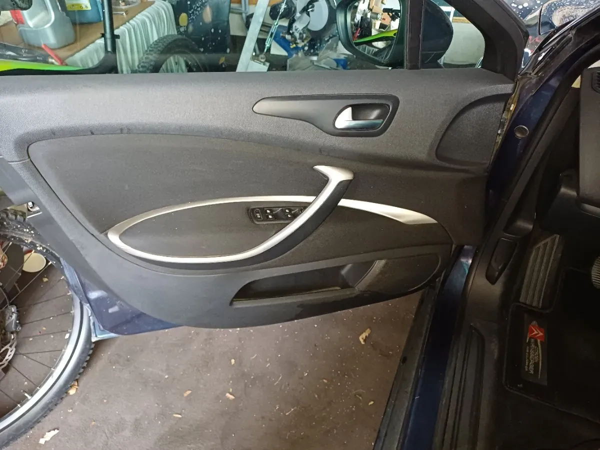 Citroen C5 2010 photo 3