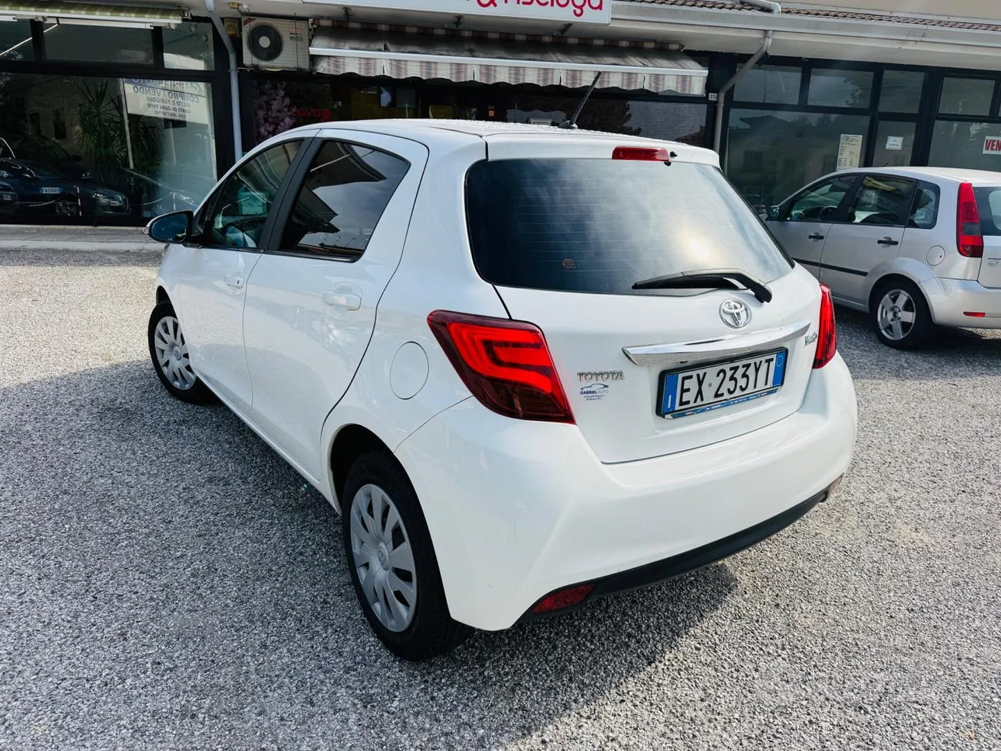 Toyota Yaris (Active) 2014 photo 5