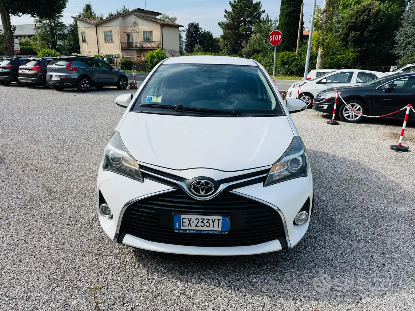 Toyota Yaris (Active) 2014 photo 2
