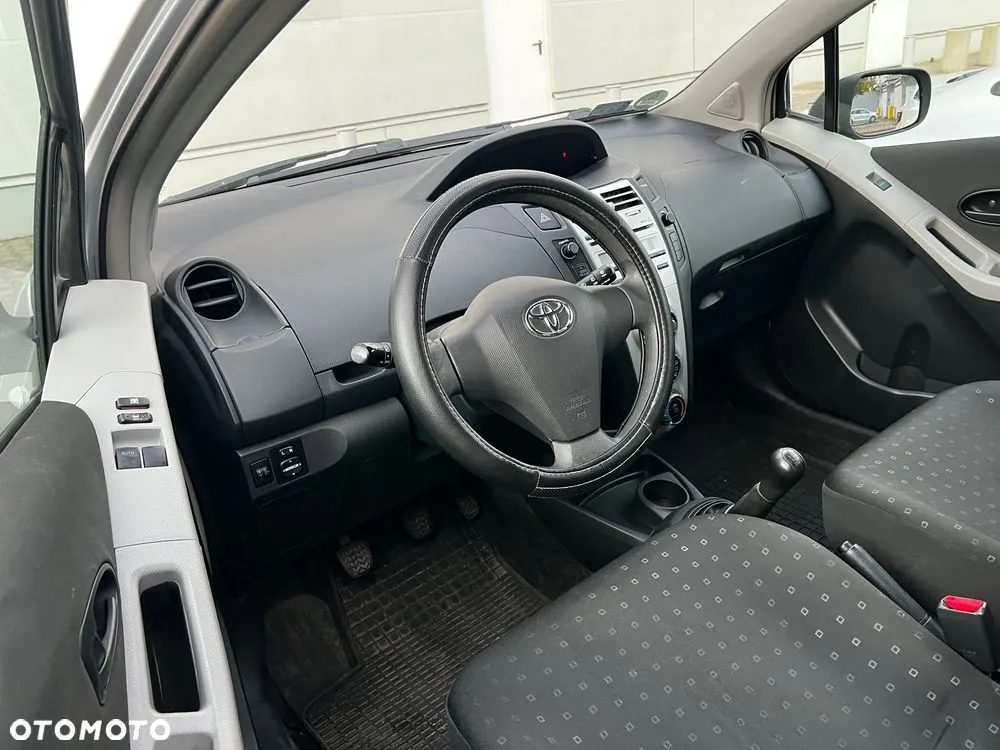 Toyota Yaris 2007 photo 5