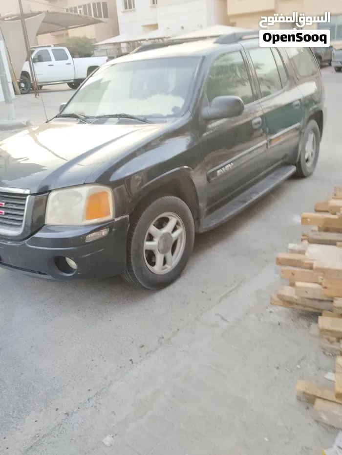 GMC Envoy 2025 photo 2