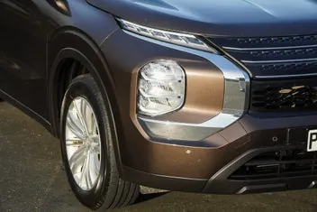 Mitsubishi Outlander 2022 photo 5
