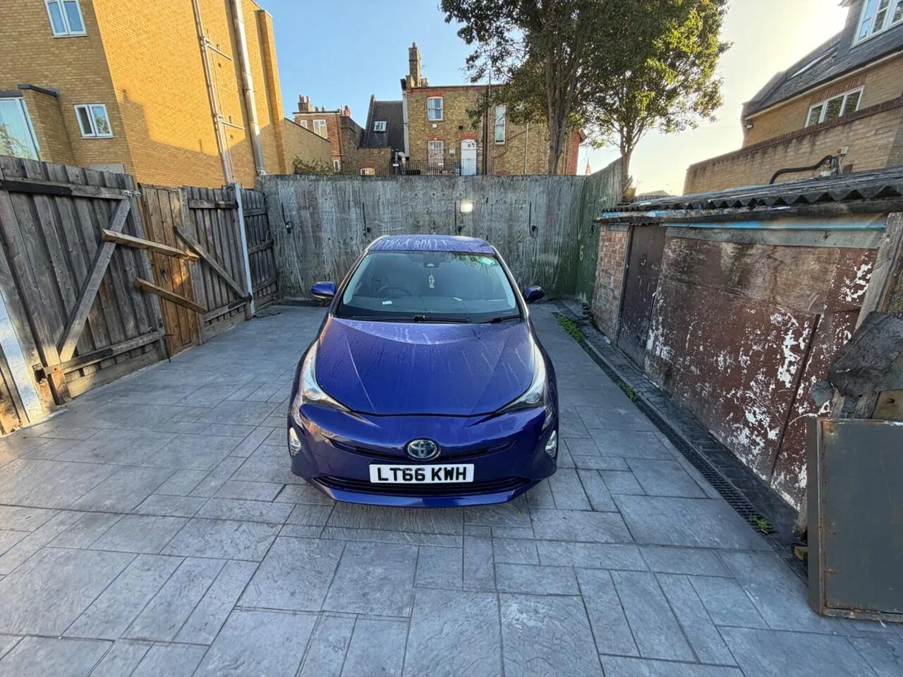 Toyota Prius 2016 photo 3