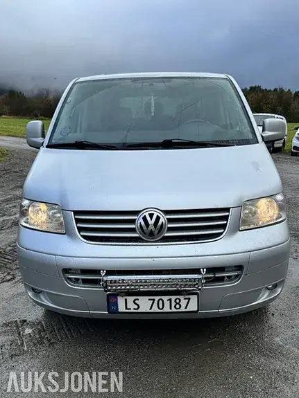 Volkswagen Caravelle 2009 photo 2