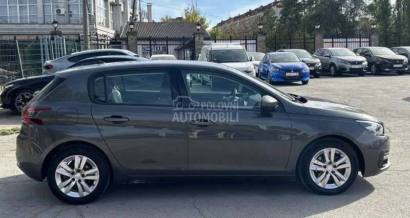 Peugeot 308 2019 photo 4