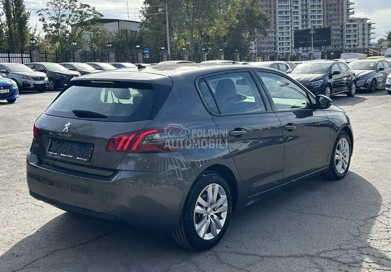Peugeot 308 2019 photo 5