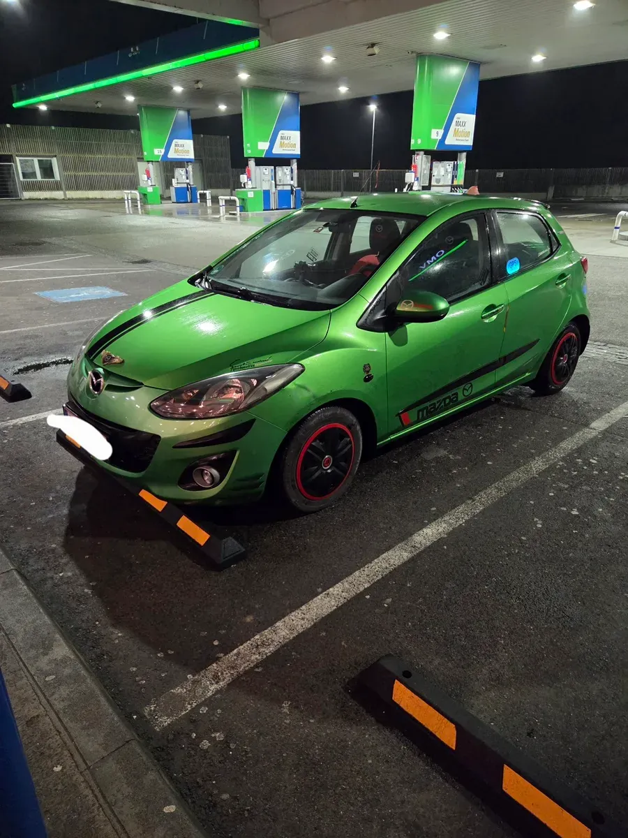 Mazda Mazda2