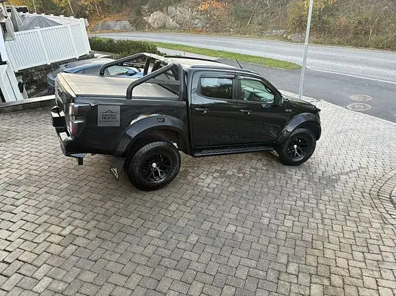 Isuzu D-Max 2023 photo 2